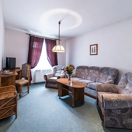 Hotell Valassky A Pivni Lazne Ogar Luhačovice