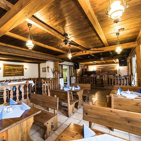 Hotell Valassky A Pivni Lazne Ogar Luhačovice