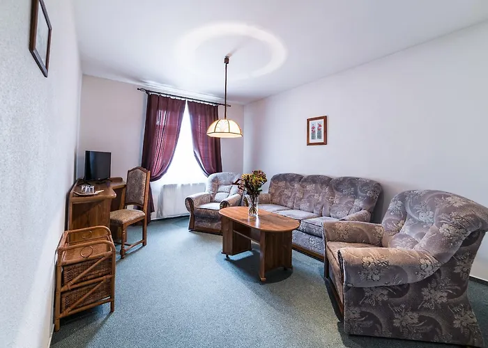 Hotel Valassky A Pivni Lazne Ogar Luhačovice
