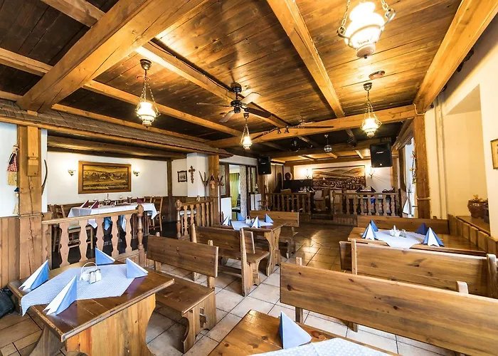 Hotel Valassky A Pivni Lazne Ogar Luhačovice
